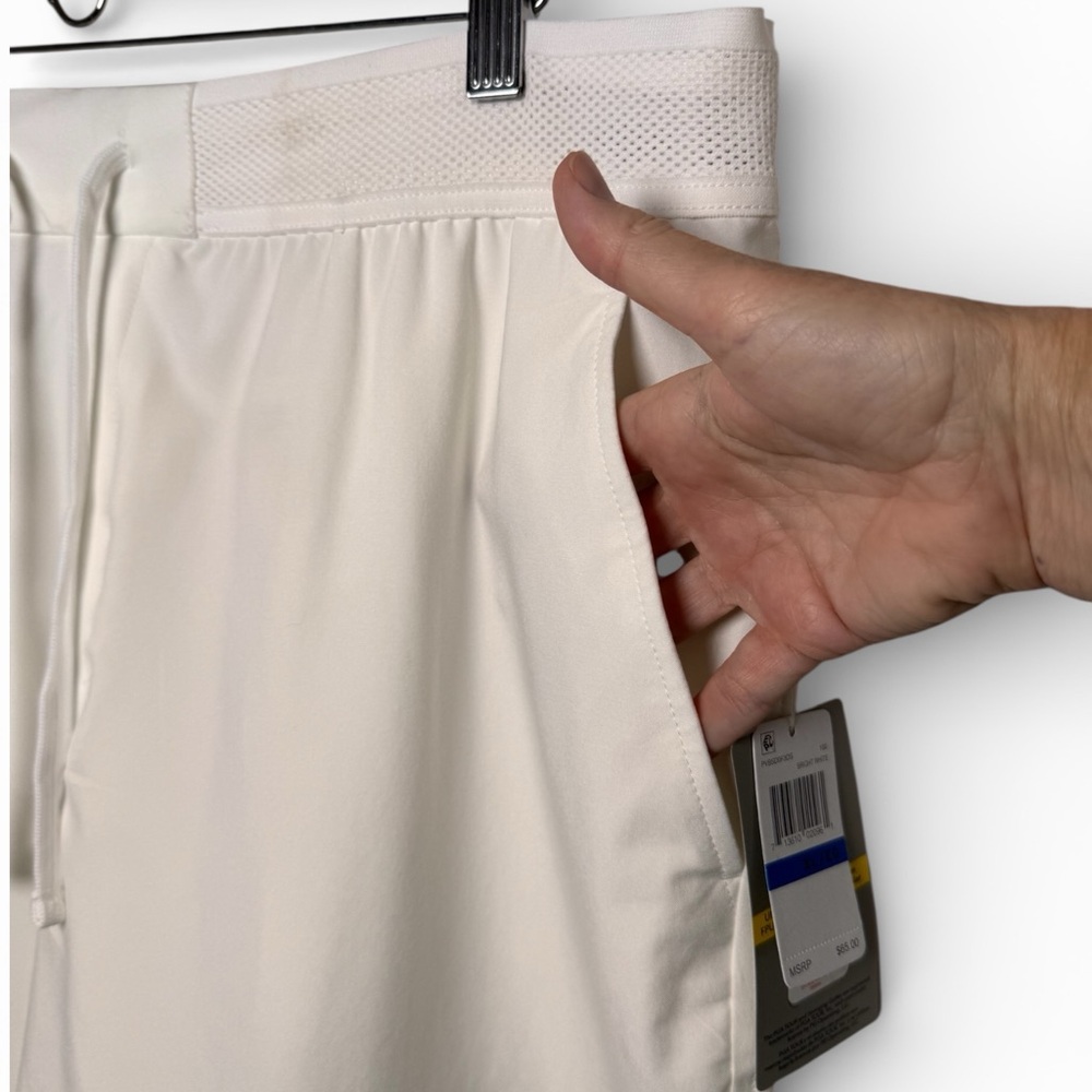 PGA Tour Men’s Golf Shorts XL White 8.5” Inseam UPF 50 Stretch NWT - Picture 5 of 9